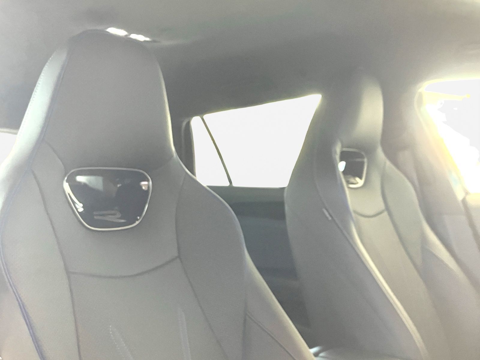 Volkswagen Passat - Bild 10