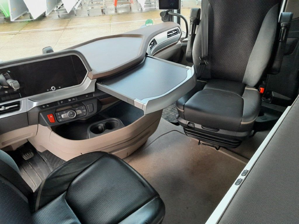 Fahrzeugabbildung DAF FT XG+ 530