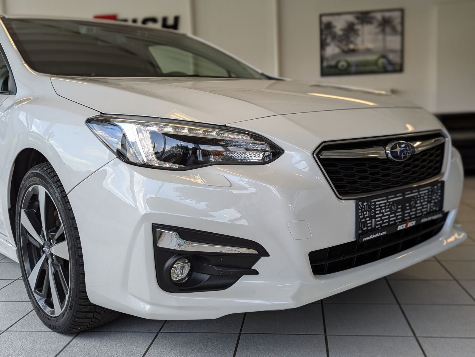 SUBARU Impreza 1.6i 4WD Aut. Exclusive LED ACC Navi SHZ - Image 9