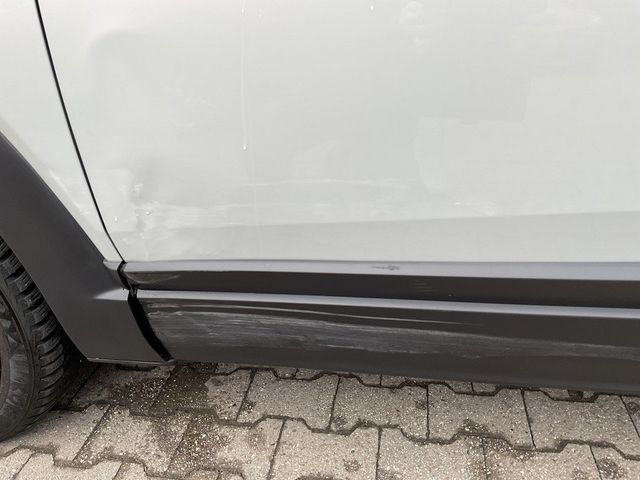 Mazda MX-30 35,5 kWh e-SKYACTIV 145 PS leichter Unfall