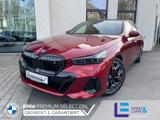 BMW i5 eDrive40 Limo || M Sport Pro AHK Autobahnass - rote BMW i5