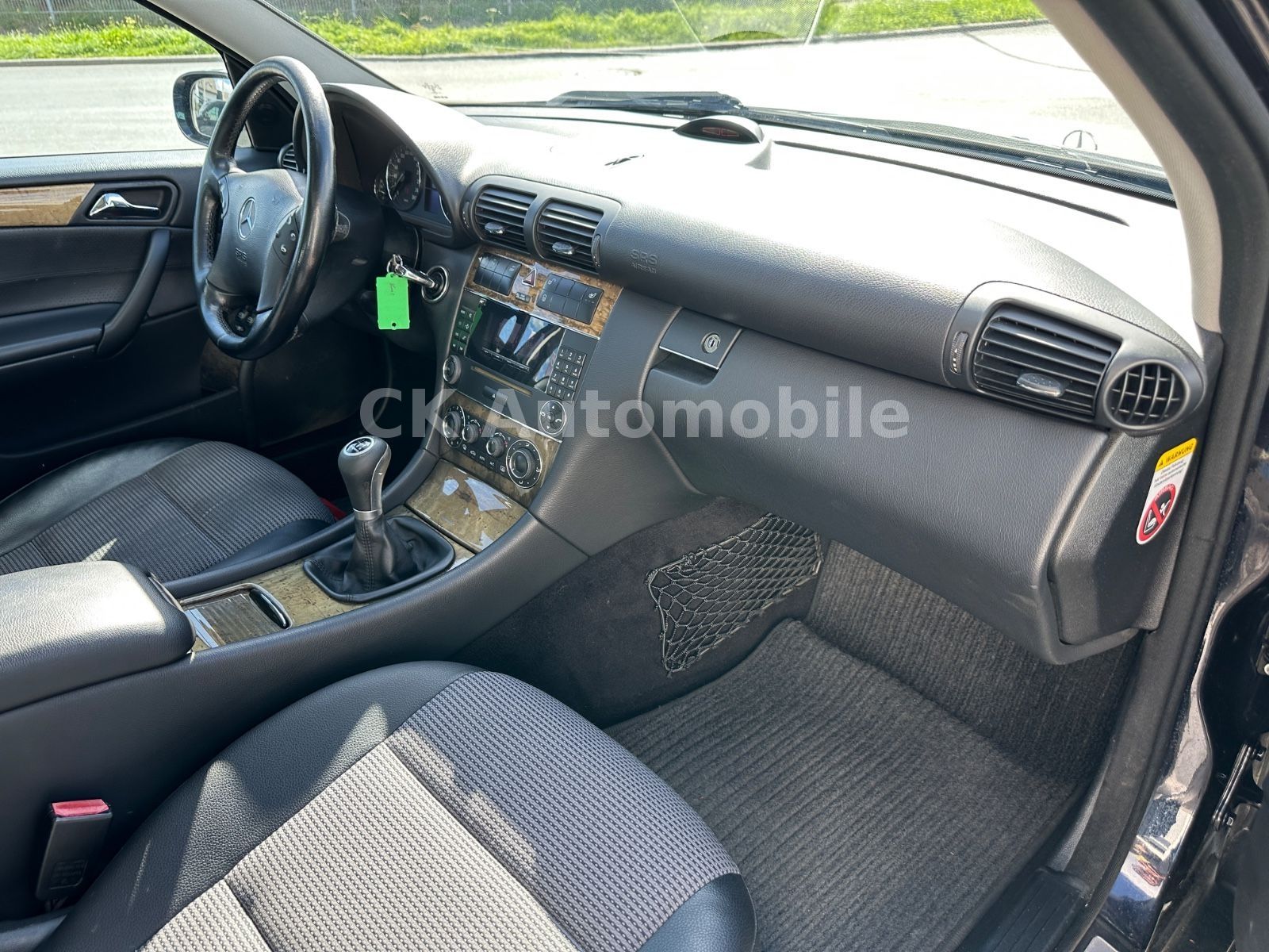 Fahrzeugabbildung Mercedes-Benz C 200 C T-Modell Kompressor Avantgarde/Xenon/PDC