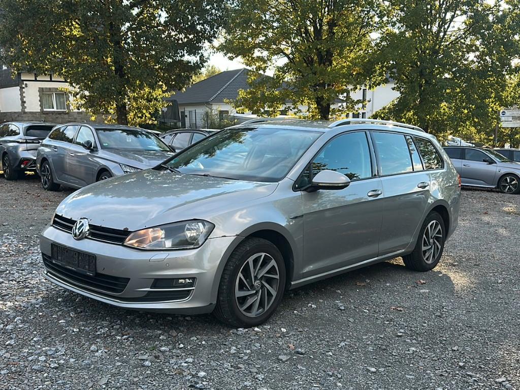 Volkswagen Golf 2015 — вигляд ззаду