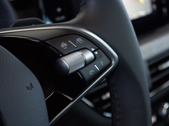 Kamiq 1.5 TSI Selection SHZ KAMERA NAVI ACC PANO
