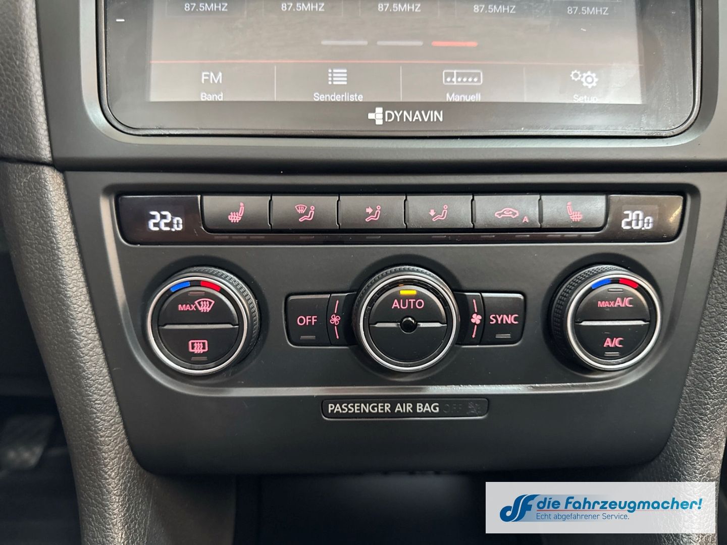 Fahrzeugabbildung Volkswagen Golf VI Cabriolet Lounge BMT Navi Dyn. Kurvenlic