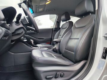 Fahrzeugabbildung Hyundai IONIQ Ioniq Premium Plug-In Hybrid