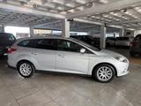 Ford Focus Turnier Titanium*Automatik*AHK ,5t*2.Hand* - Ford mit Diesel-Antrieb: Kombi, Automatik