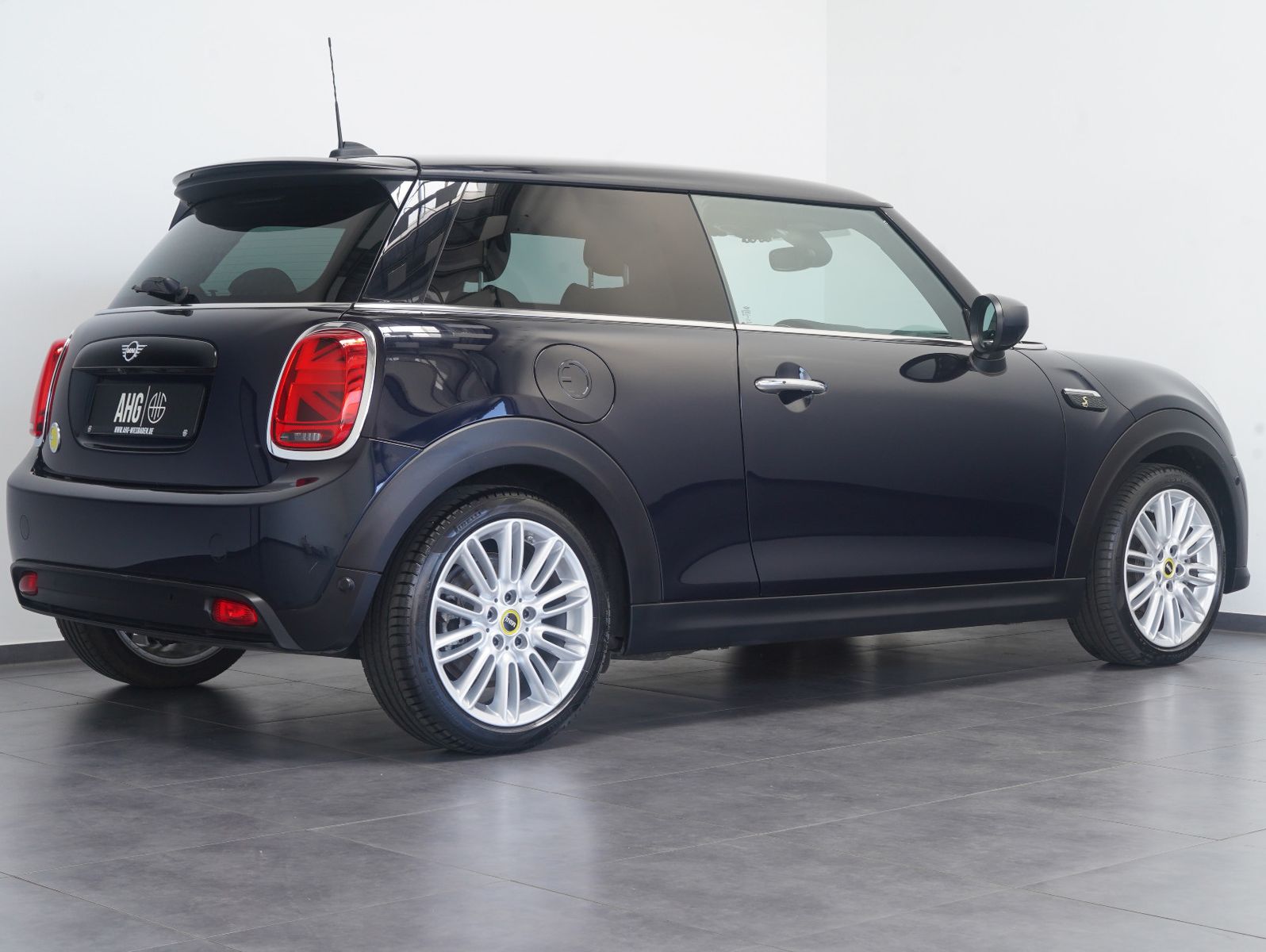 Fahrzeugabbildung MINI Cooper SE Classic Trim YOURS/LED/NAVI/WÄRMEPUMPE