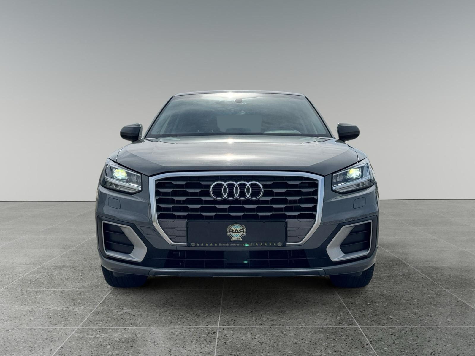 Audi Q2 35 TFSI sport Navi 8fach LED SHZ TÜV NEU, миниатюра 2