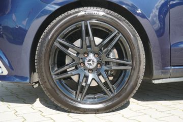 Mercedes V 250 - 12