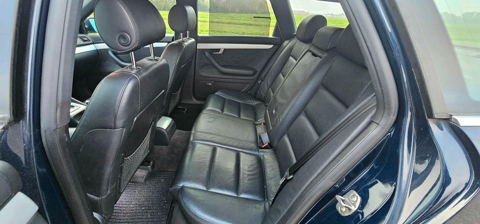 Audi A4 2004 — photo 11