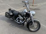 Harley-Davidson Road King Custom - HARLEY-DAVIDSON ROAD KING CUSTOM