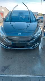 Ford Galaxy 2,0 EcoBlue 140kW Titanium Auto Titanium - Ford Galaxy von privat