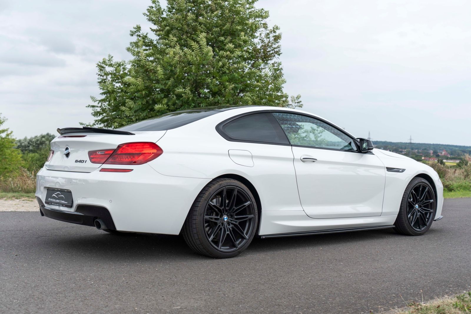 Fahrzeugabbildung BMW 640I M-SPORT B&O HUD KAM NAV ALC CARBON