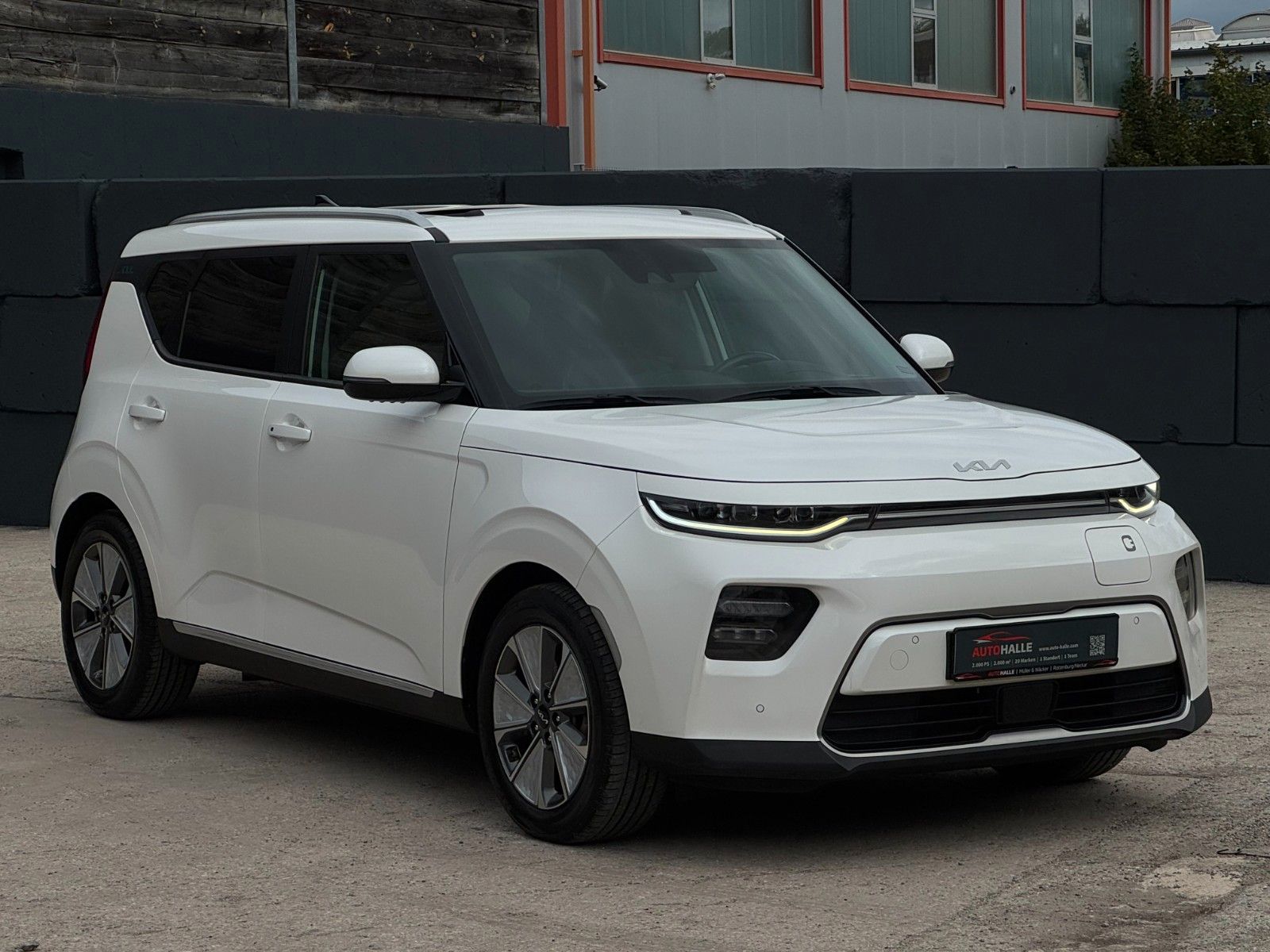 Fahrzeugabbildung Kia e-Soul Spirit Pano CarPlay H&K CAM ACC SHZ SBL