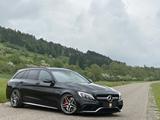 Mercedes-Benz C 63 S AMG T/Perf.AGA/Comand/Burmester/Kamera/ - Mercedes-Benz C 63 AMG: Schwarz