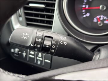 Kia Ceed 1.5T DCT7 Kamera PDC SHZ Klima CarPlay