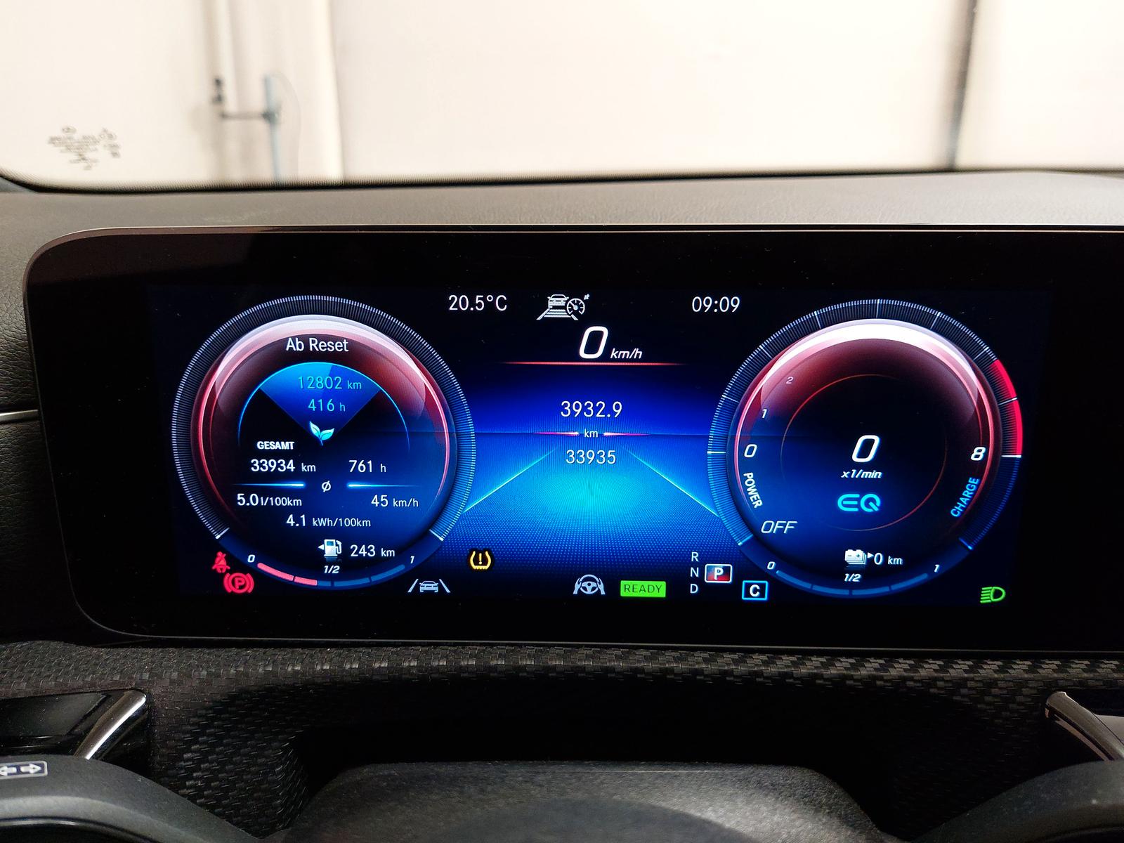 Mercedes-Benz A 250 e Navi LED Rückfahrkamera MBUX+ SHZ