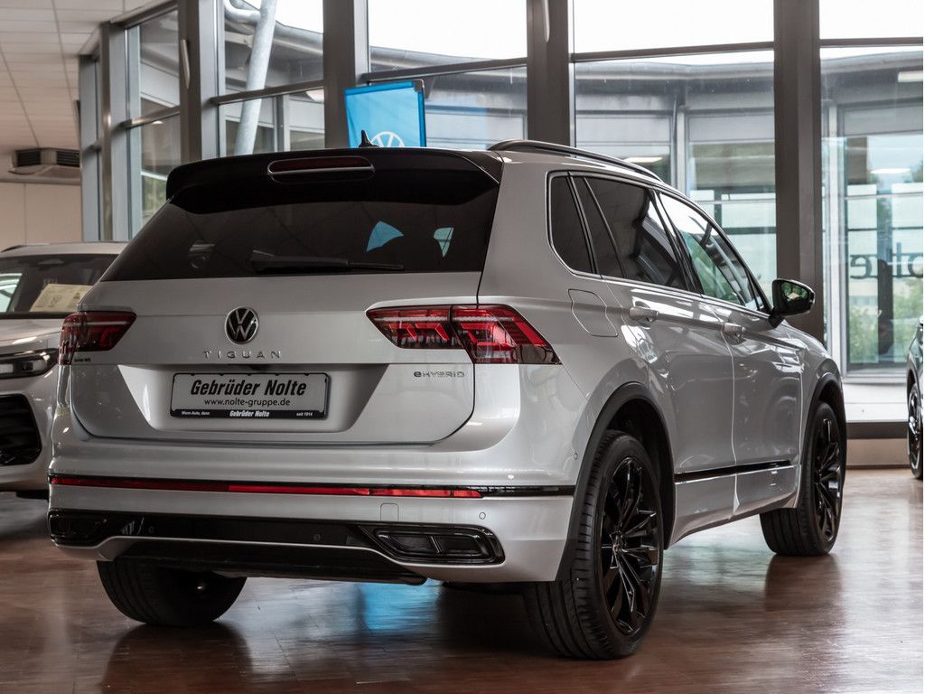 Volkswagen Tiguan Hybrid R-Line PANO MATRIX AHK HUD PANO foto 5