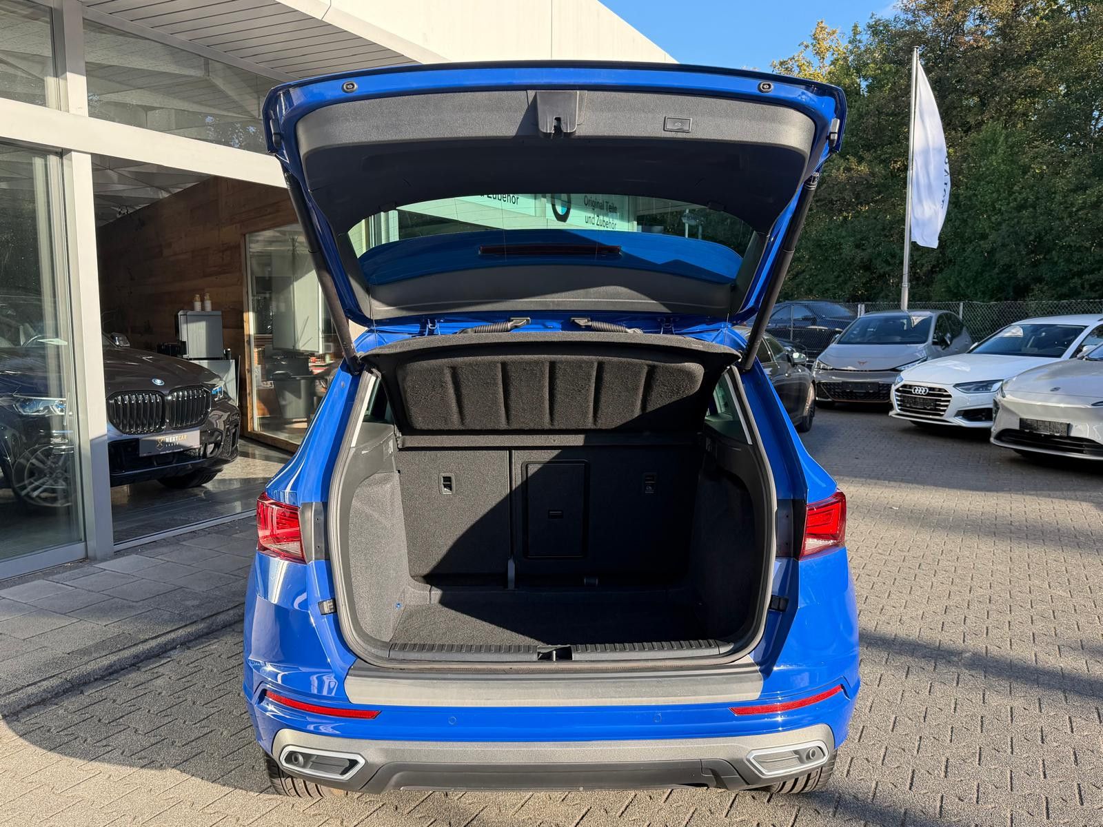 Fahrzeugabbildung SEAT Ateca 2.0TDI FR-Line VIRTU+LED+SHZ+KAM+TEMP+AHK+