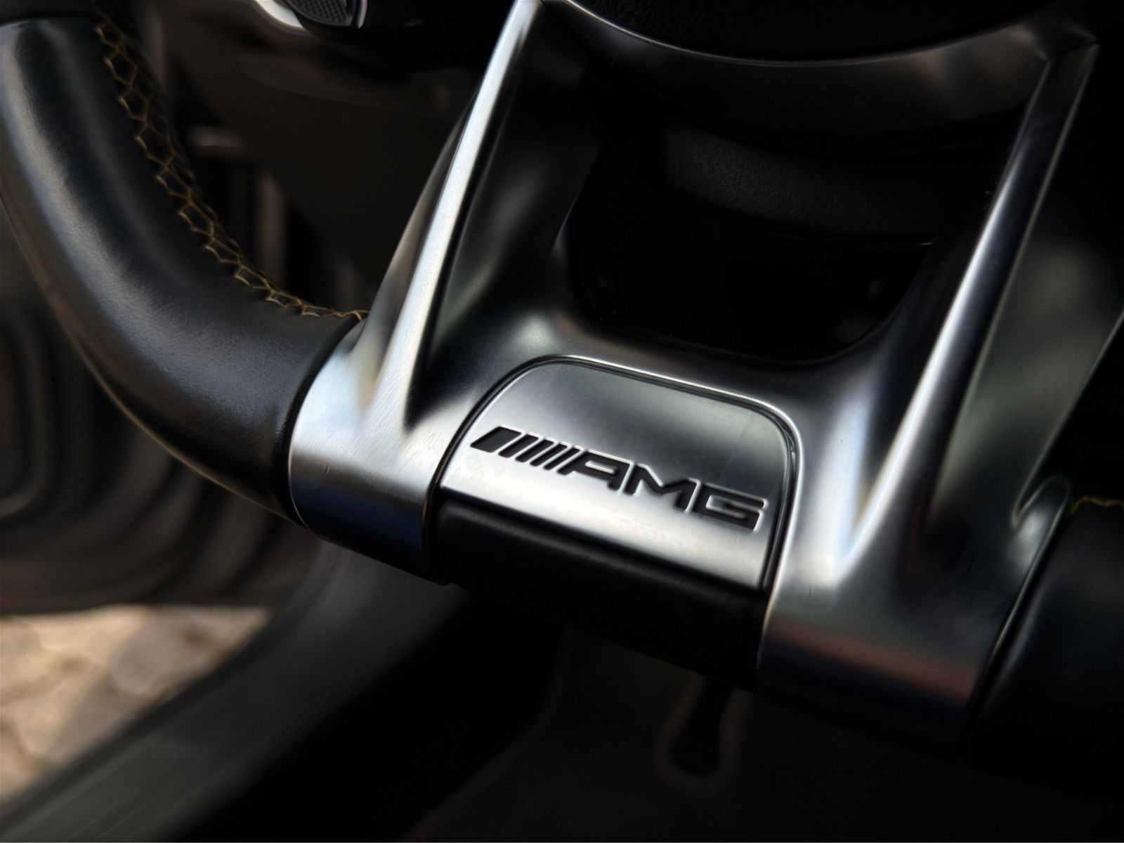 Fahrzeugabbildung Mercedes-Benz CLA 45 S AMG Matt/Perf-Sitz/MBeam/AERO/Night-Pkt