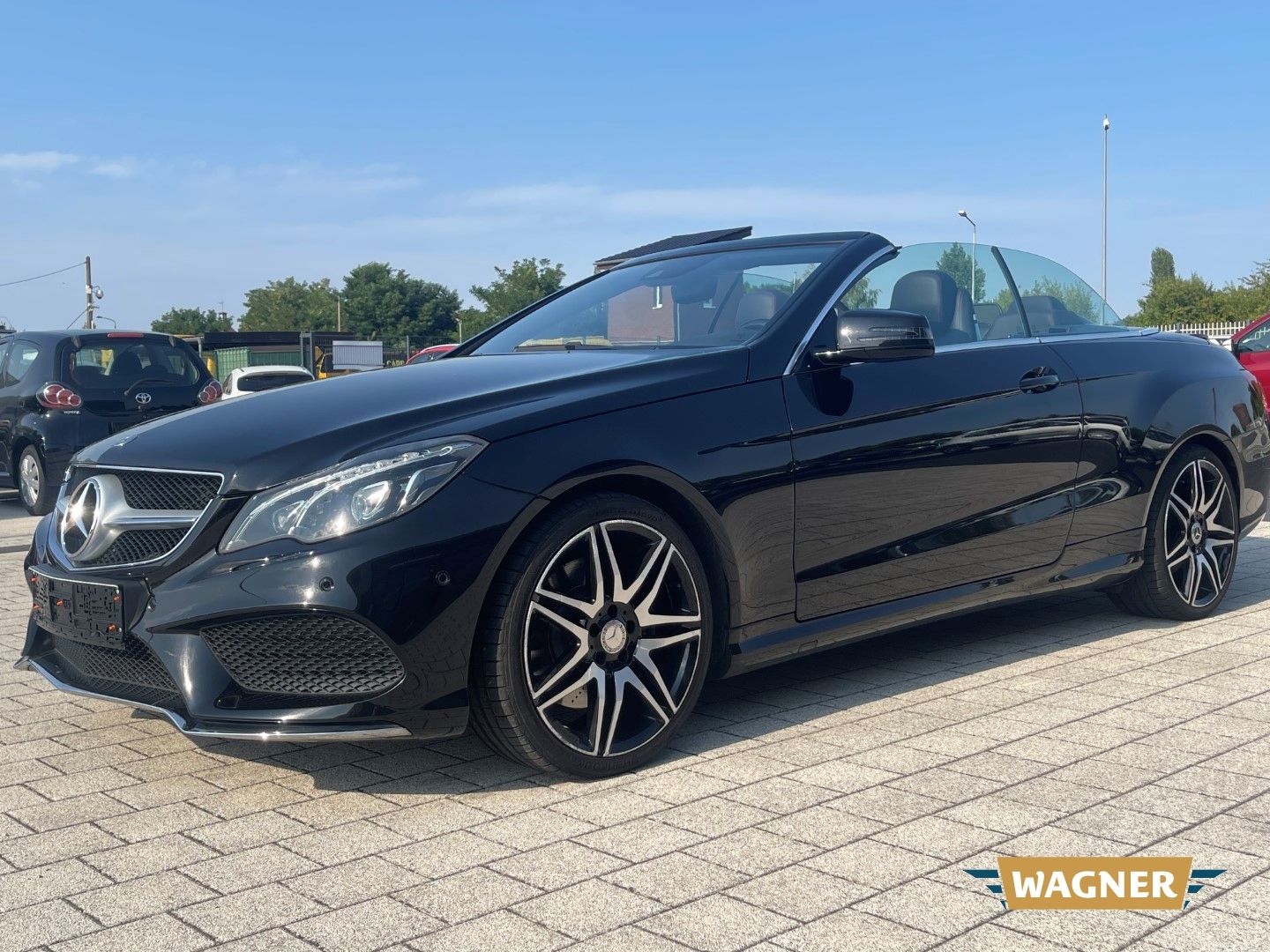 Fahrzeugabbildung Mercedes-Benz E 400 Cabrio AMG Paket Sportsitze