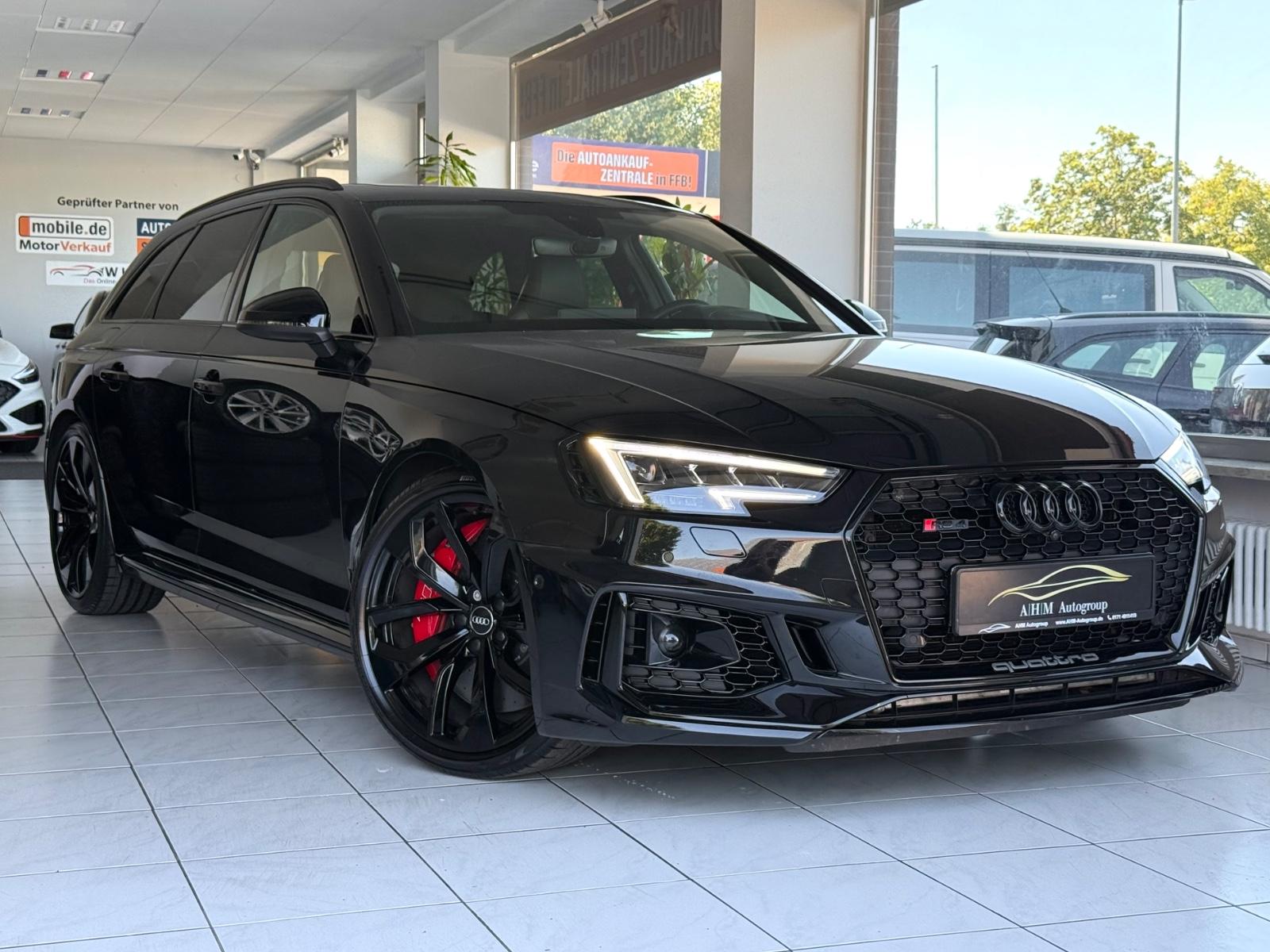 Audi RS4 2.9 TFSI quattro BTM Turbo/Keramik/B&O/Pano/