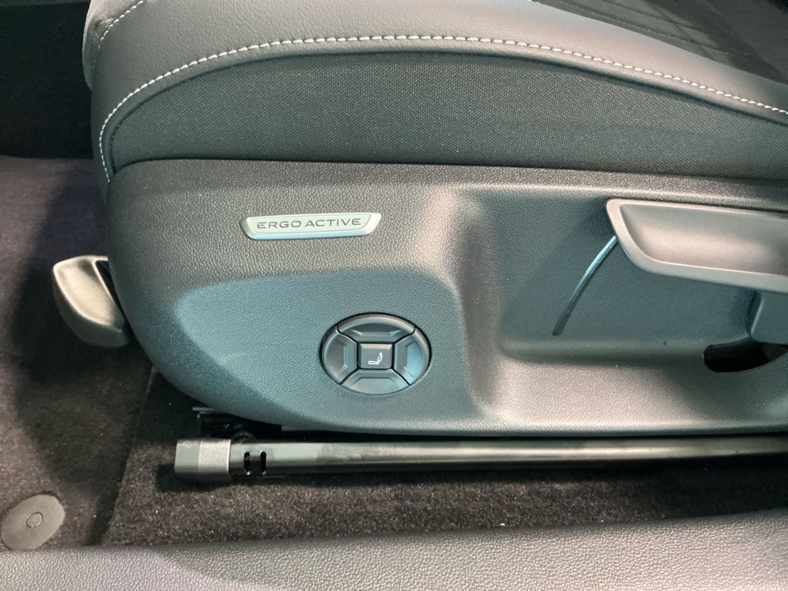 Volkswagen T-Roc - Bild 17