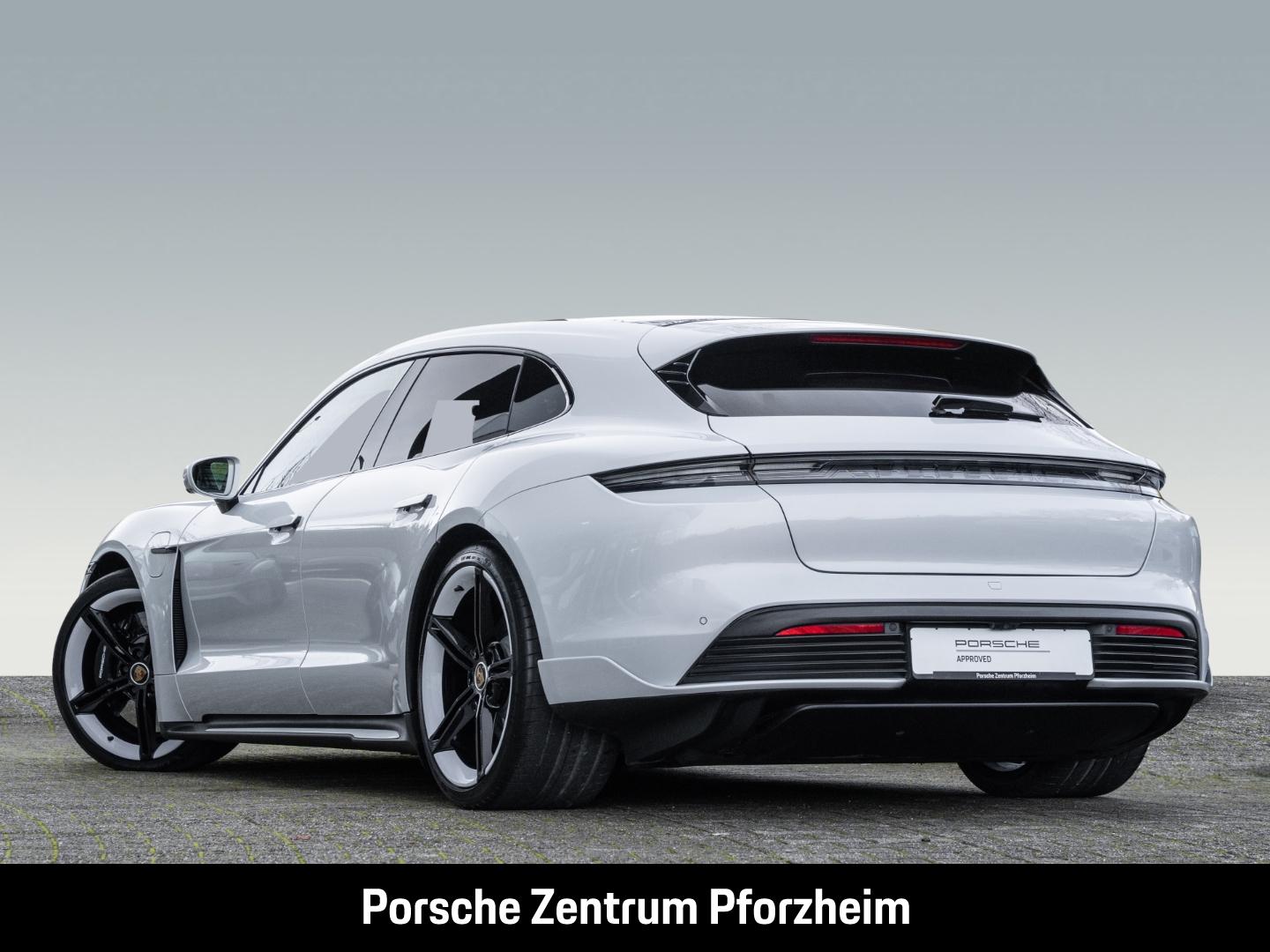 Porsche Taycan Turbo Sport Turismo HA-Lenkung Head-Up