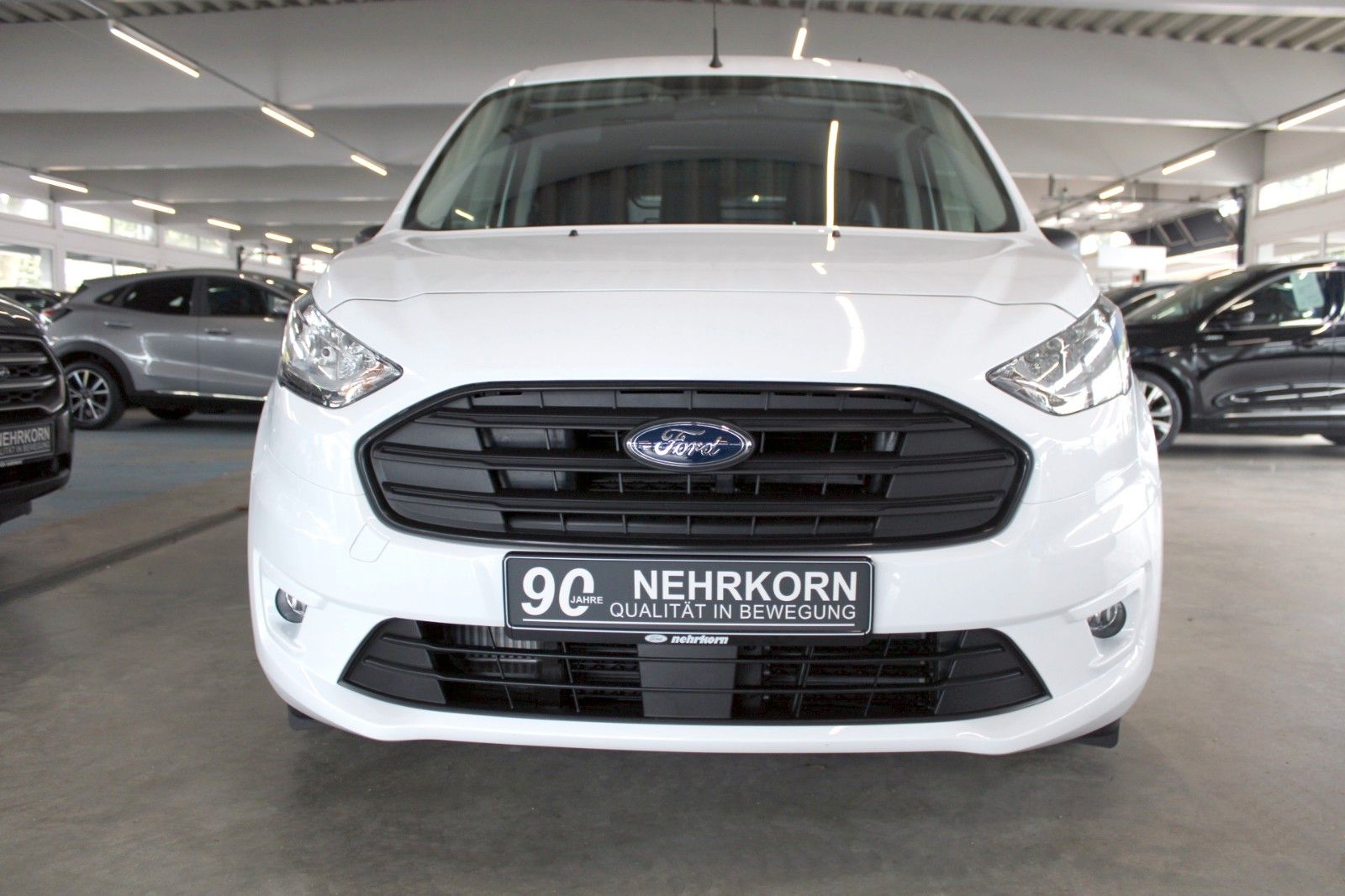 Fahrzeugabbildung Ford Transit Connect TREND L2 KLIMA PDC AHK