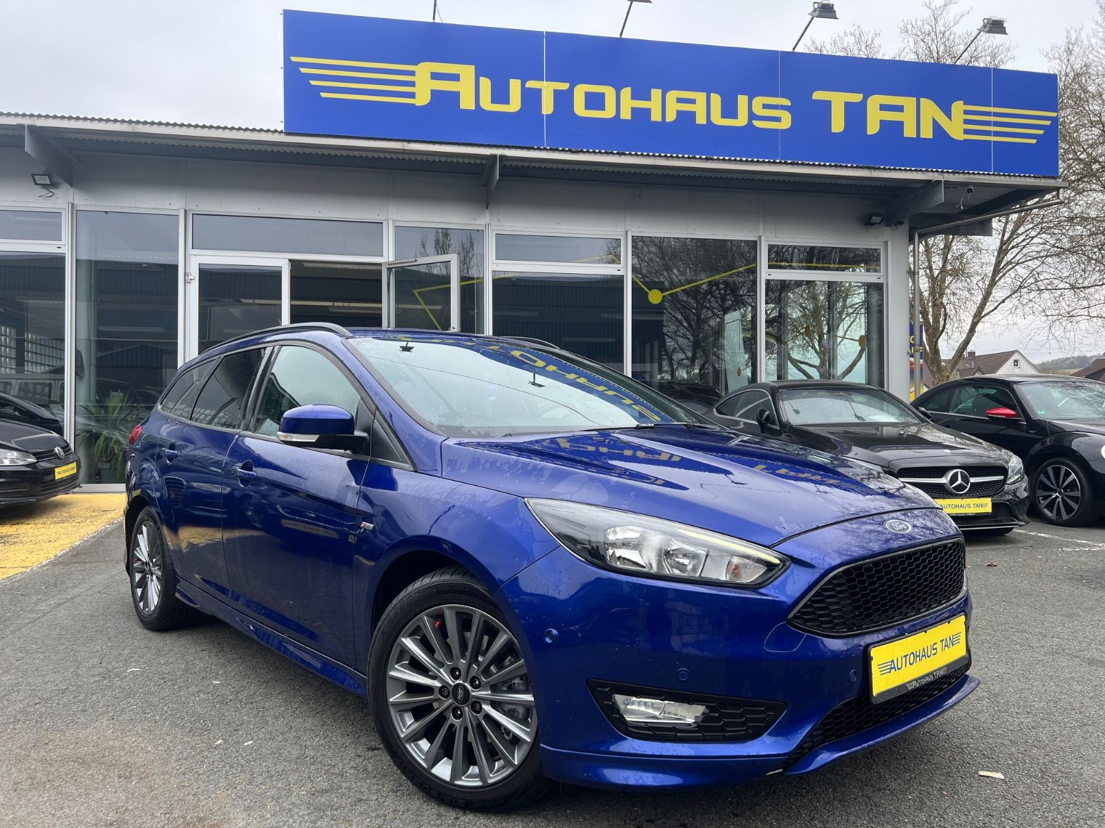 Fahrzeugabbildung Ford Focus Turnier 1.5 ST-Line *RÜCKFAHRKAMERA*