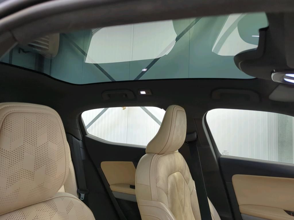 Polestar 2 Long Range Dual motor 408PK 78kWh 91.35% SoH [ imagem 3