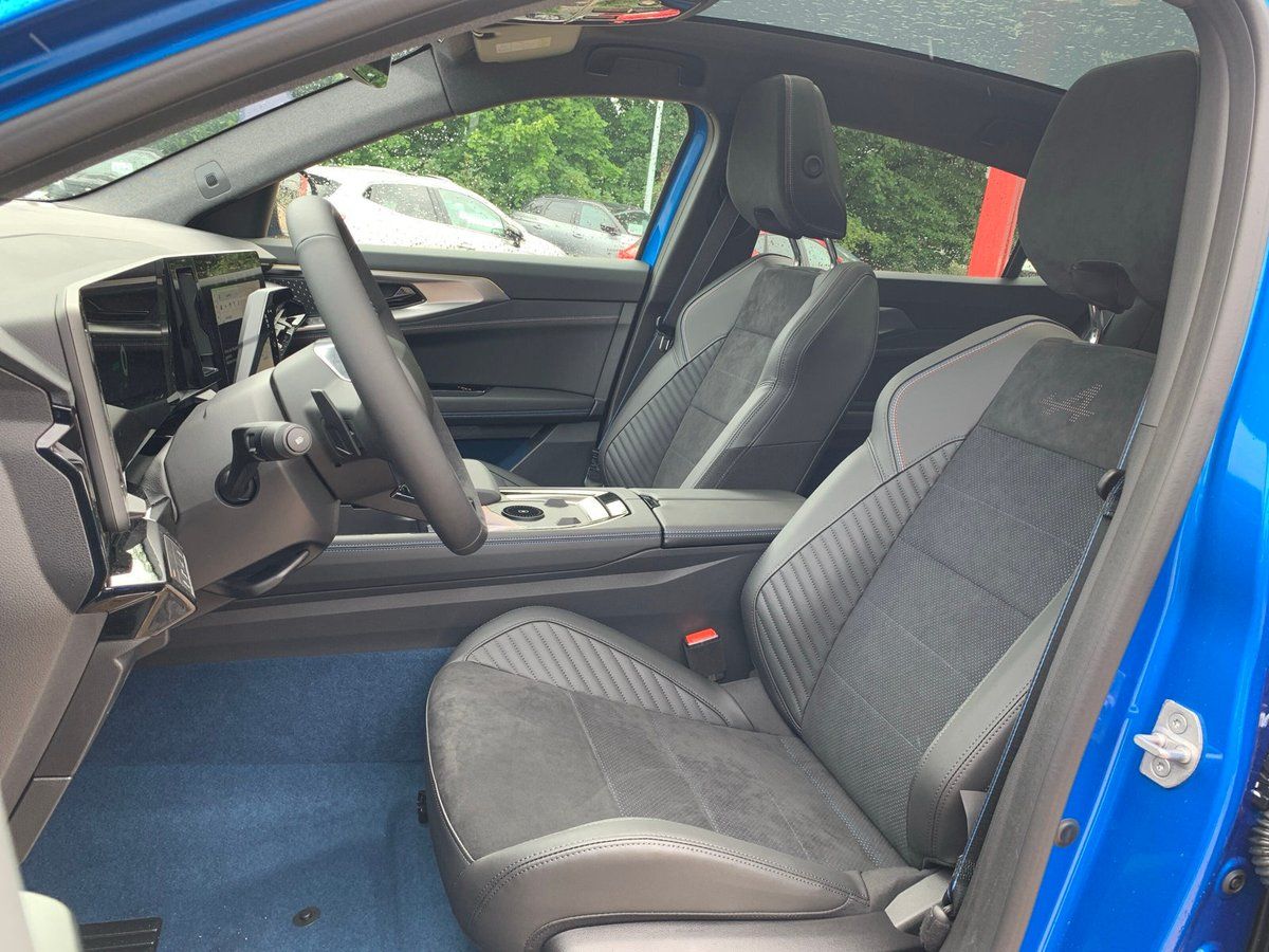 Renault Rafale - Bild 9