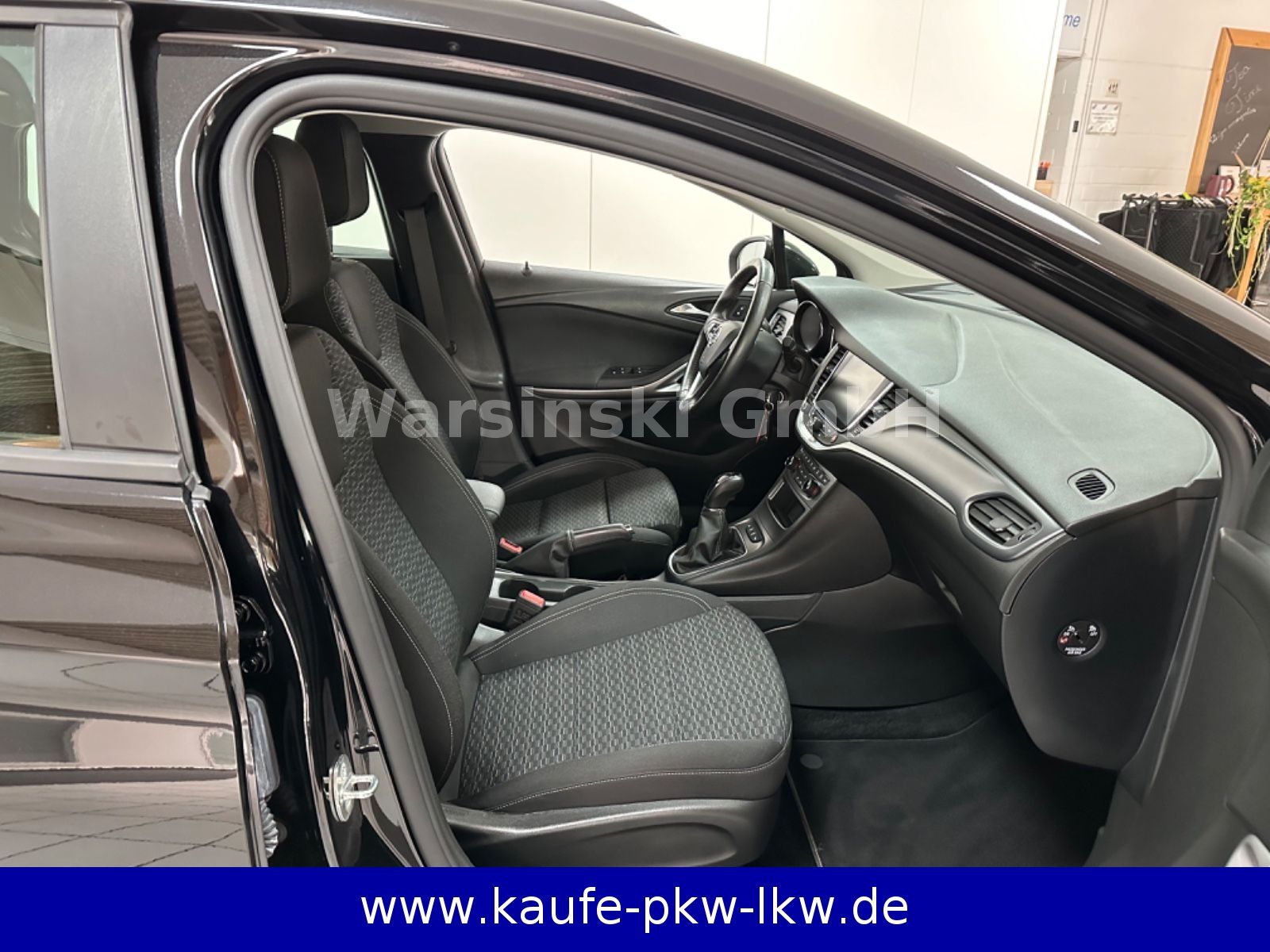 Fahrzeugabbildung Opel Astra K Sports Tourer Edition*Navi*Klima*D-Link