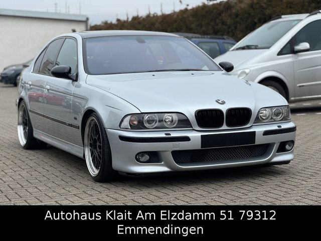 Fahrzeugabbildung BMW M5 Deutsches Fahrzeug Facelift