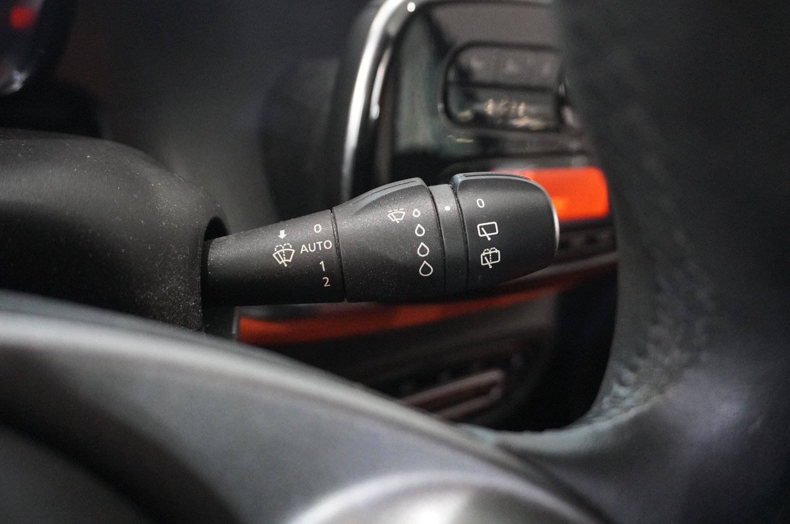 Fahrzeugabbildung Smart ForTwo 1.0 COUPE LED/KLIMA/SHZ/PANO./SPORT/USB