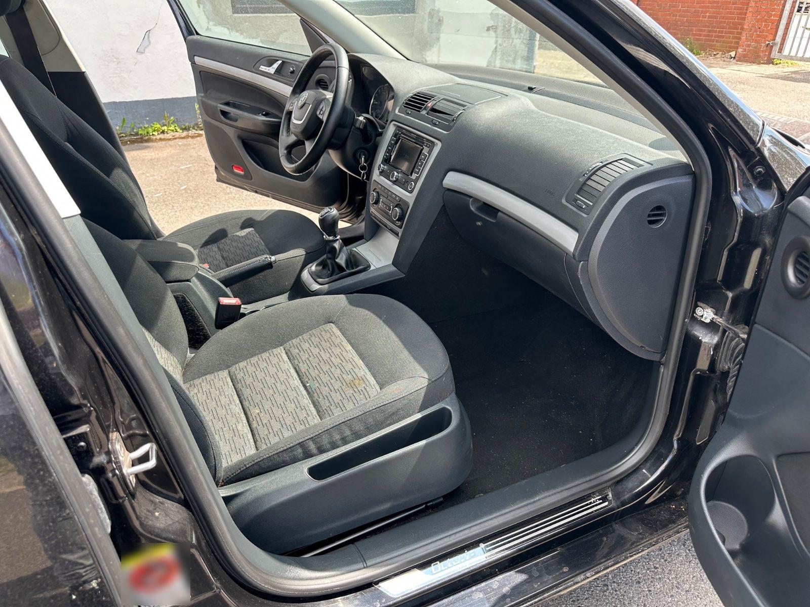 Skoda Octavia 2012 — photo 5
