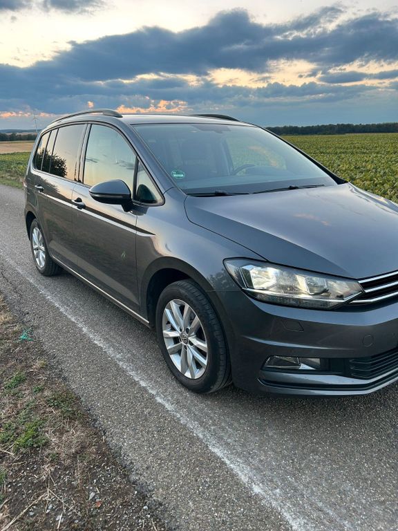 Image of Volkswagen Touran