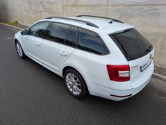 SKODA Octavia Combi 4x4 2.0TDI 150PS DSG AHK Carplay