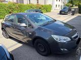 Opel Astra J Lim. 5-trg. Edition