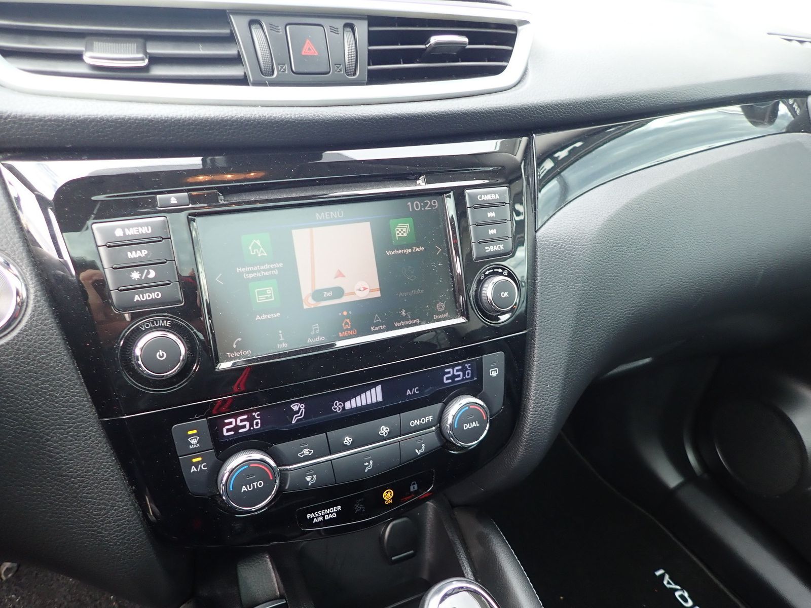 Fahrzeugabbildung Nissan Qashqai (J11E) Zama