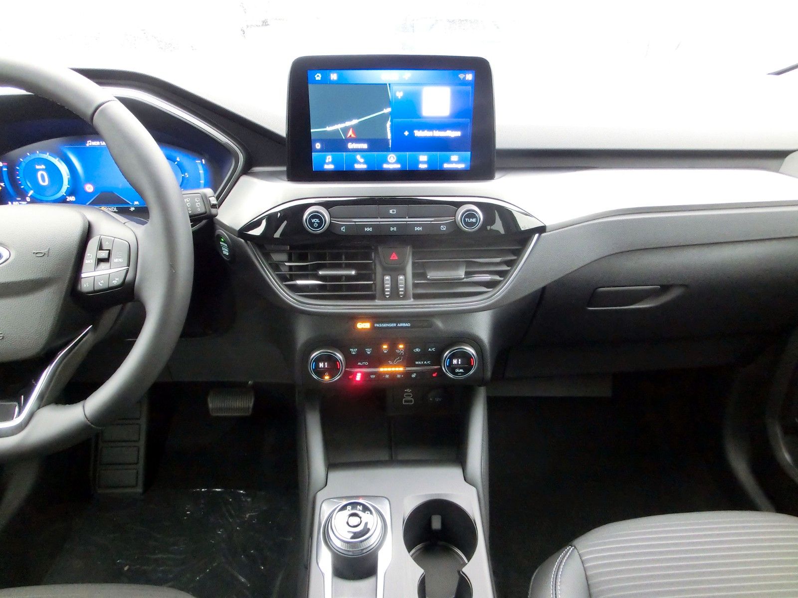 Fahrzeugabbildung Ford Kuga Titanium X 4x4 *LED*Automatik*Navi*