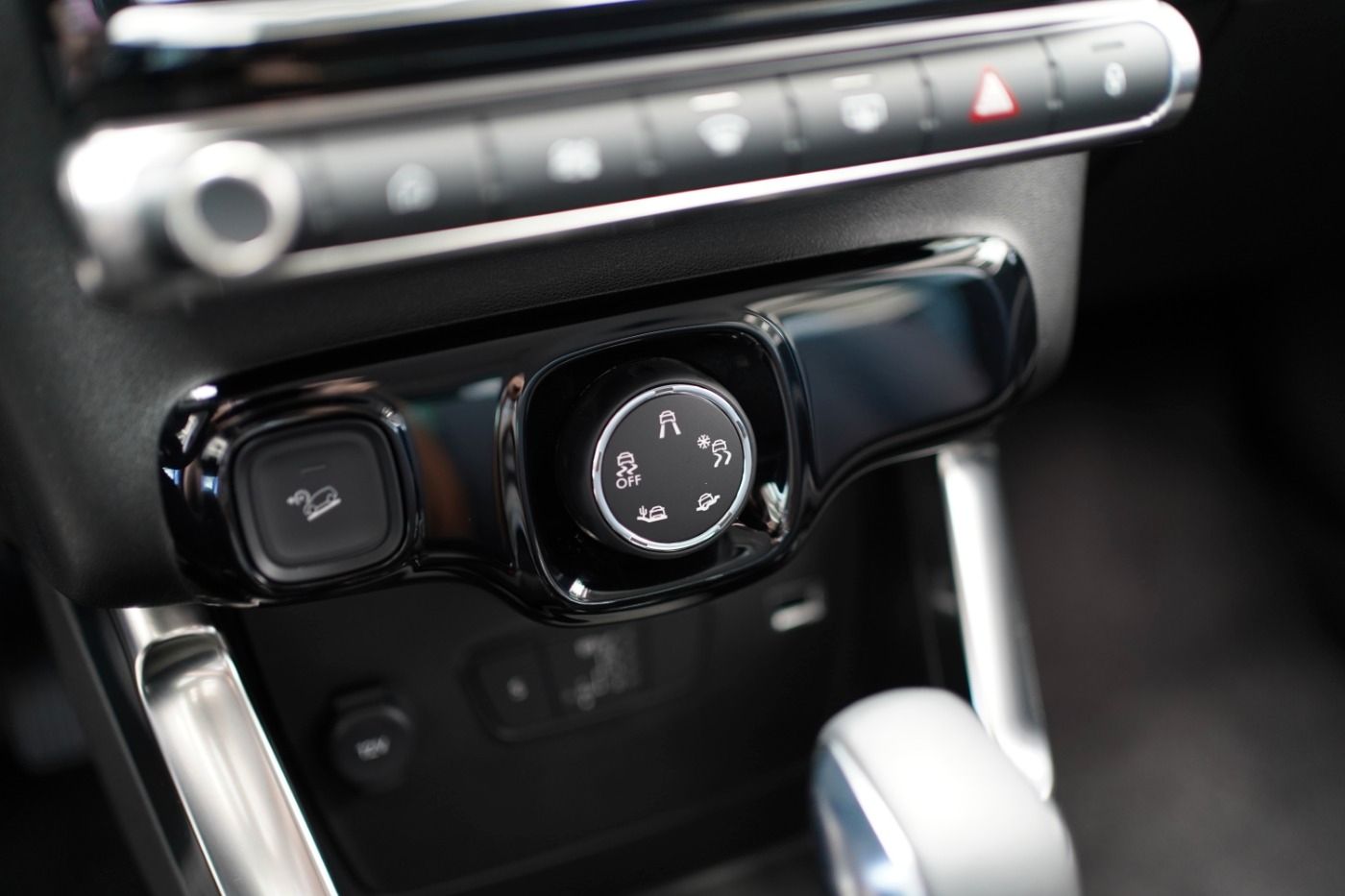 Fahrzeugabbildung Citroën C3 Aircross PureTech 130 EAT6 Plus Automatik Nav
