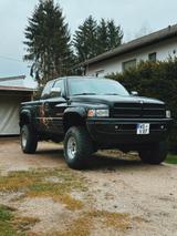 Dodge RAM 1500 gen2 5,9L V8 4x4 Neuer Tüv! - gebrauchte Dodge RAM aus dem Jahr 1996