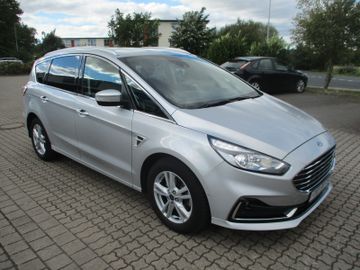 Ford S-Max S-MAX Titanium PDC + Kamera + Key Free