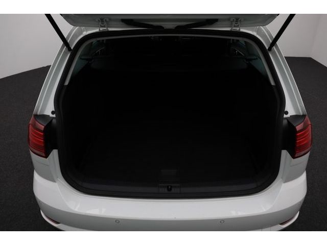 Fahrzeugabbildung Volkswagen Golf VII 1.5 DSG Highline