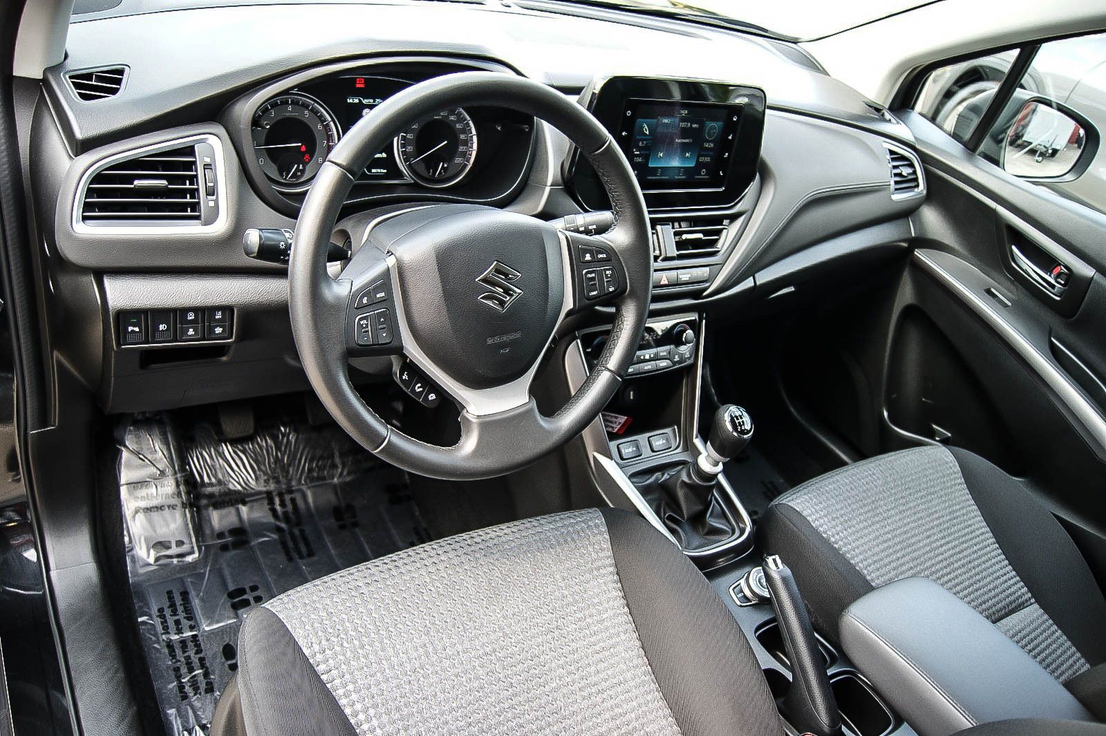 Fahrzeugabbildung Suzuki S-Cross 1.4 Comfort ALLGRIP KAMERA ANHZV LED