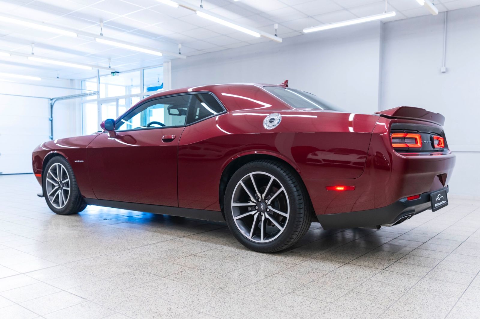Fahrzeugabbildung Dodge Challenger 5,7 R/T ACC KAM CARPLAY NAV ALPINE