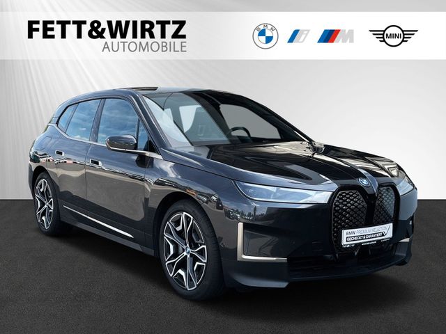 BMW iX xDrive40 Lr. 606,- br. o.Anz. 48Mon/5`Km p.A.