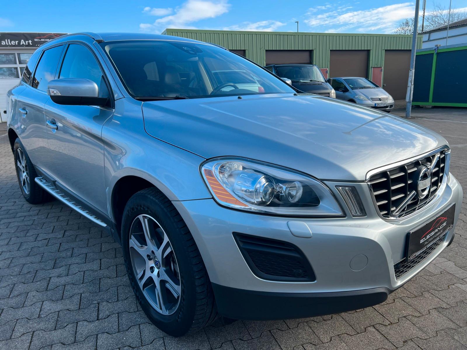Volvo XC60 D3 AWD XENON NAVI LEDER AUTOMATIK
